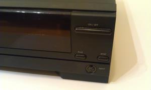 Compact Disc Interactive Player CDI 210 (03)